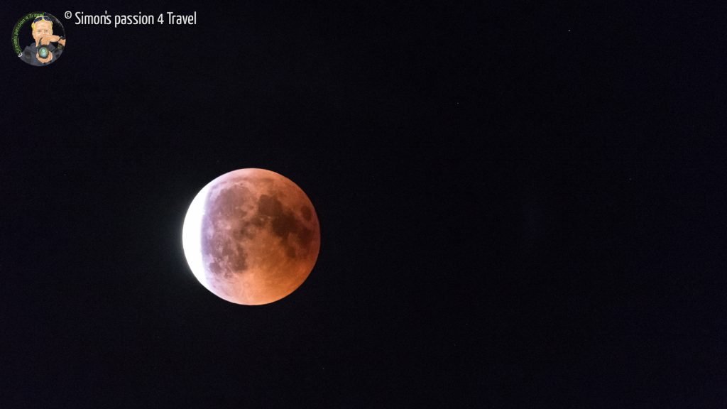 luna parzialmente eclissata