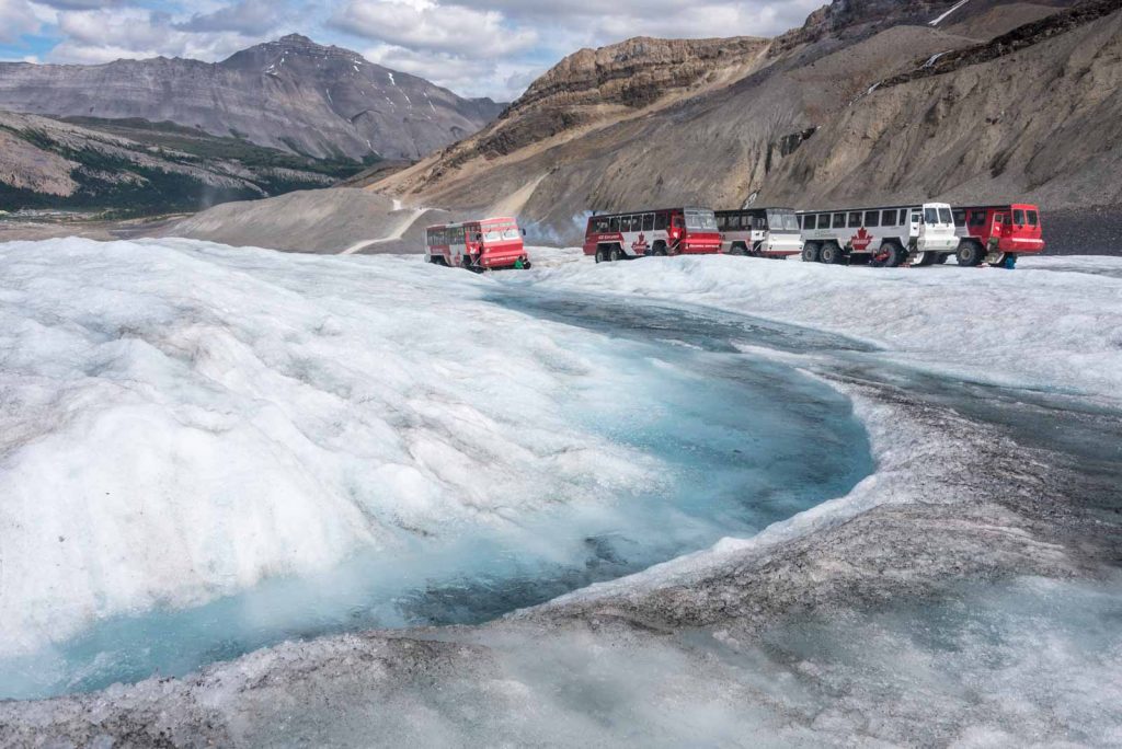 columbia-icefield-mezzi-fuoristrada-ghiacciaio